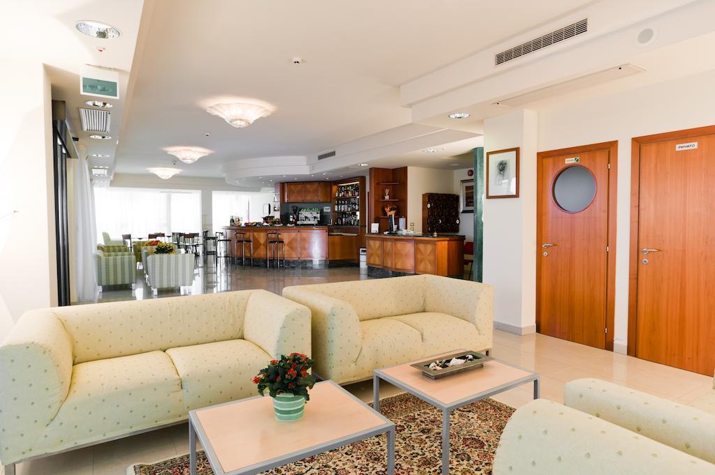 Hotel Globus Cesenatico Ngoại thất bức ảnh