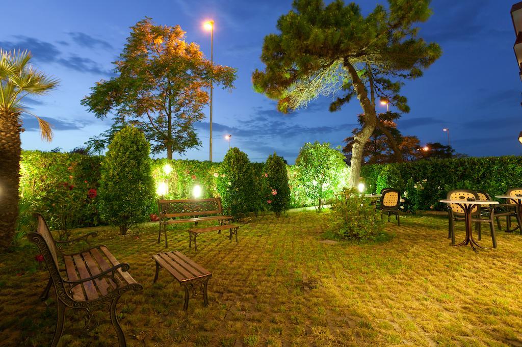 Hotel Globus Cesenatico Ngoại thất bức ảnh