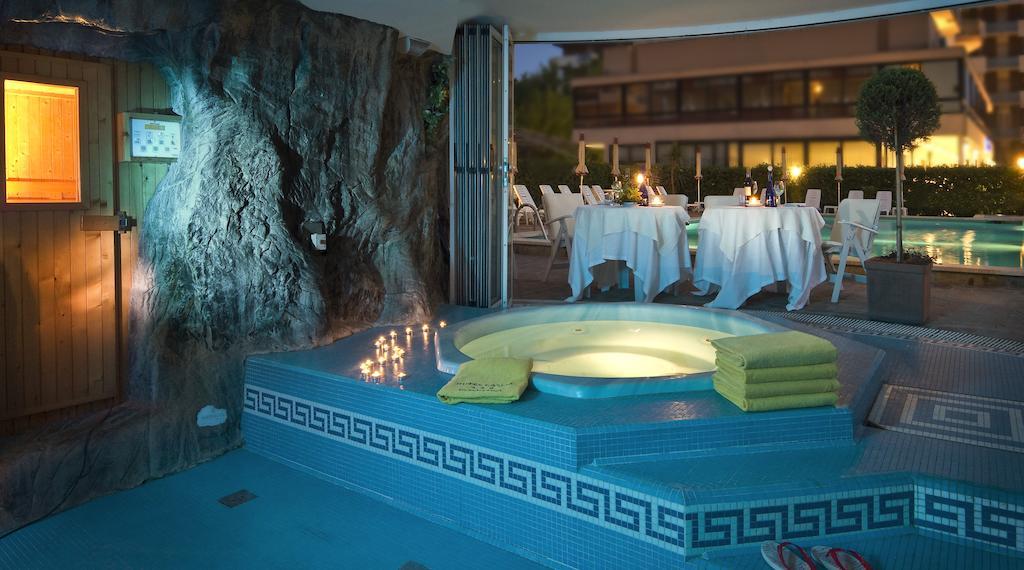 Hotel Globus Cesenatico Ngoại thất bức ảnh
