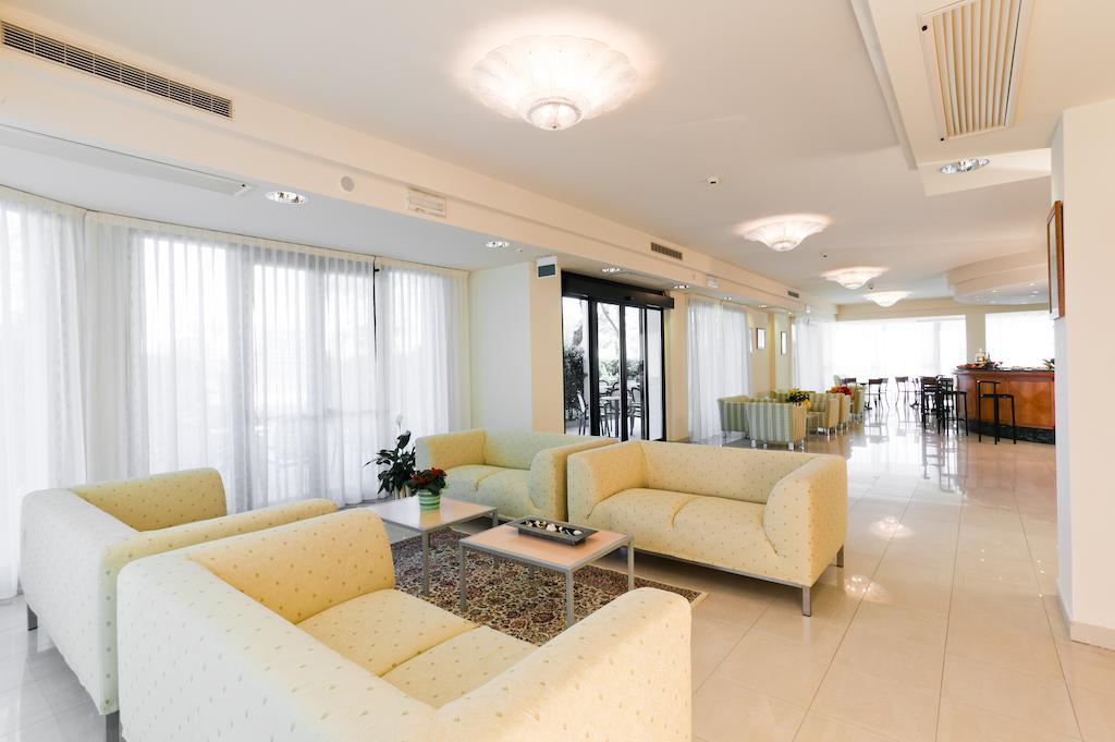 Hotel Globus Cesenatico Ngoại thất bức ảnh